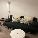 Nahrstedt 아파트 *